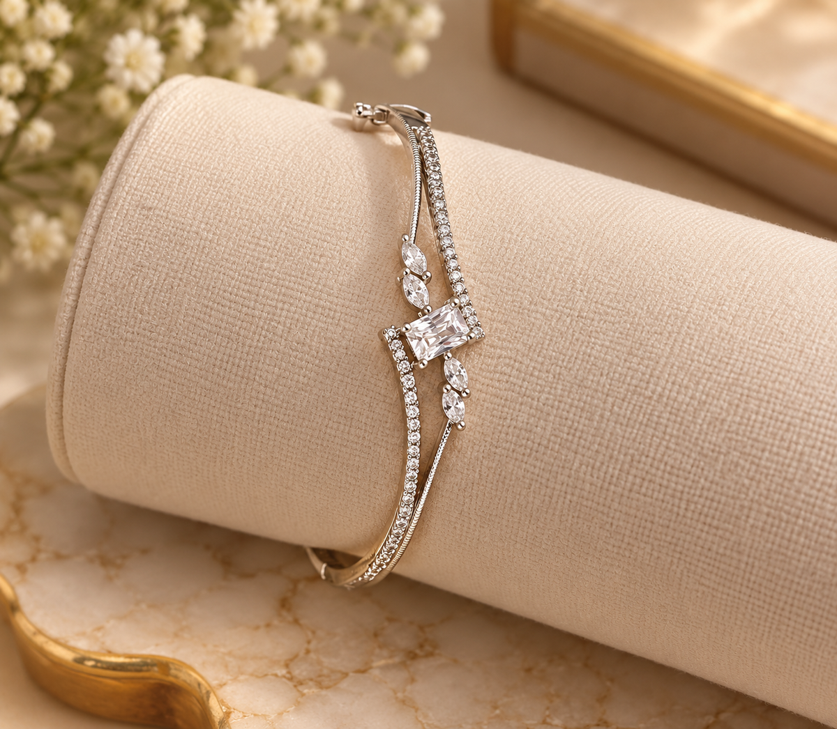 Lara Baguette Bracelet