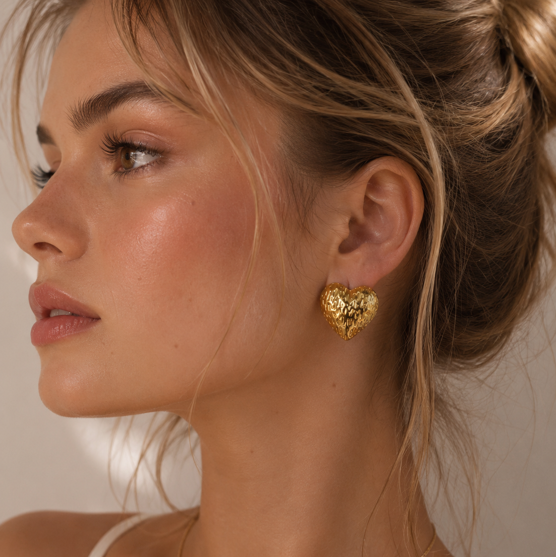 Estelle studs