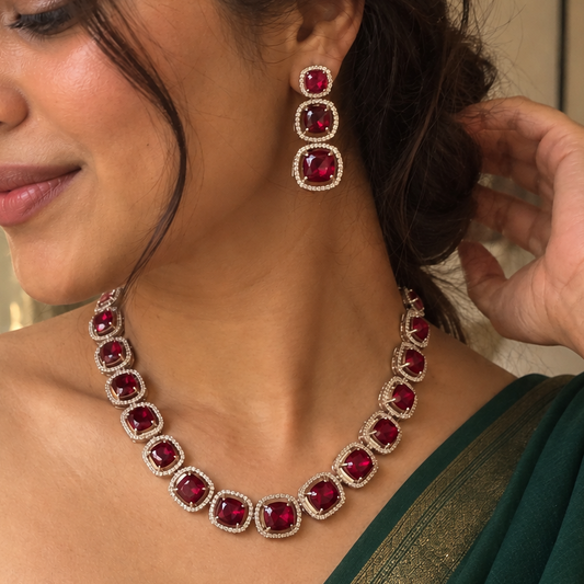 Inaaya Necklace Set