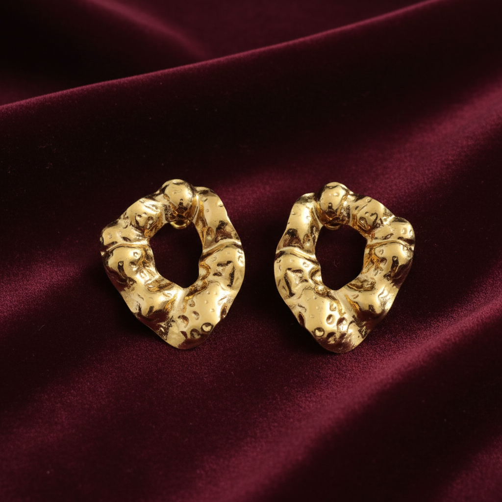 Hammered Gold Open Heart Studs – Burgundy Velvet