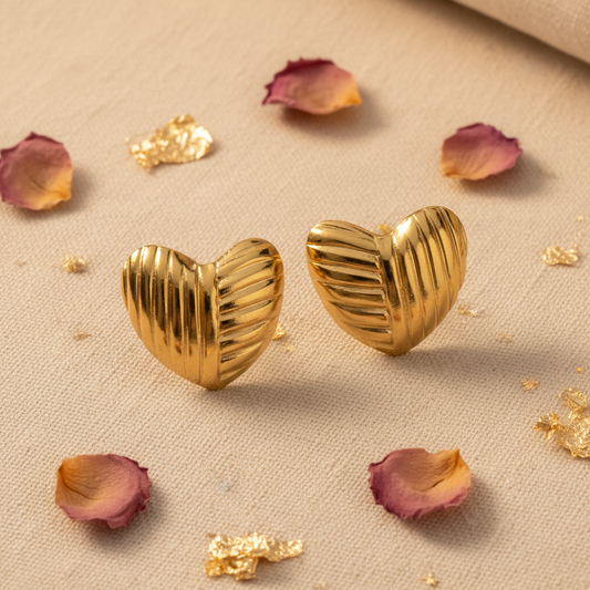 Ribbed Gold Heart - Product 1